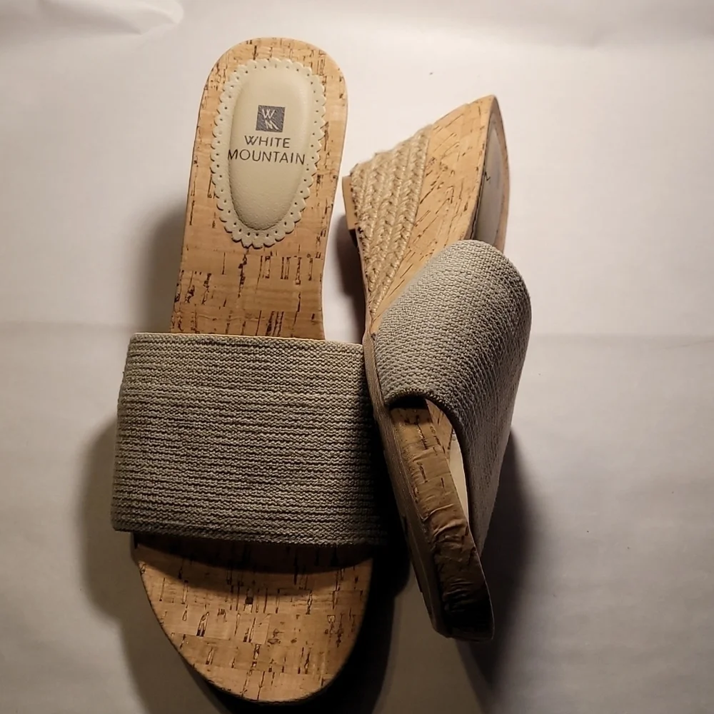 White Mountain Women's Wedged Slipons
